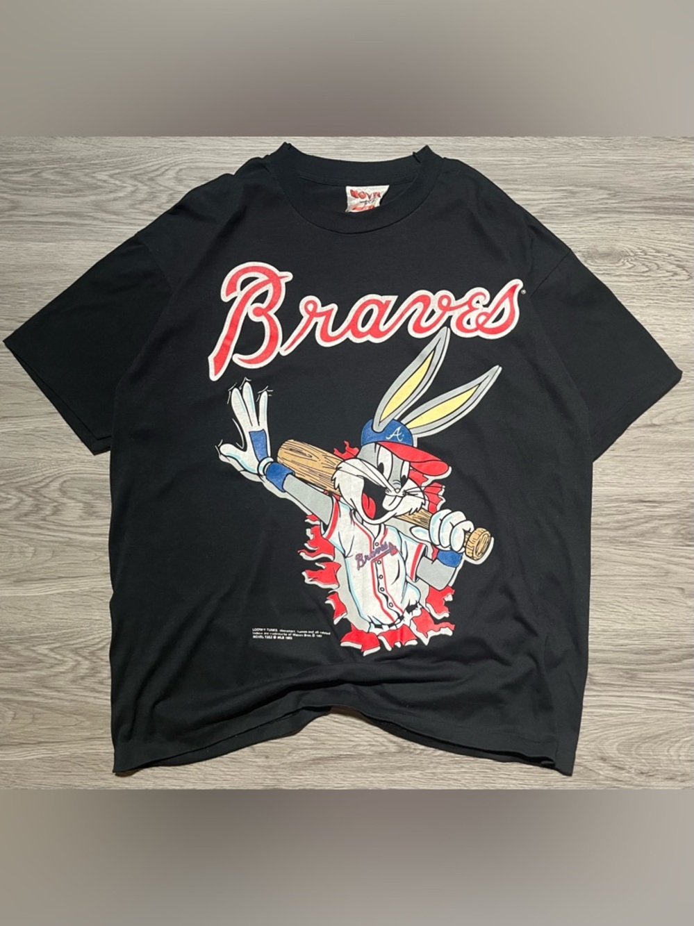 90s Atlanta Braves MLB 1993 Looney Tunes, Bugs Bunny big logo graphic Novel Teez